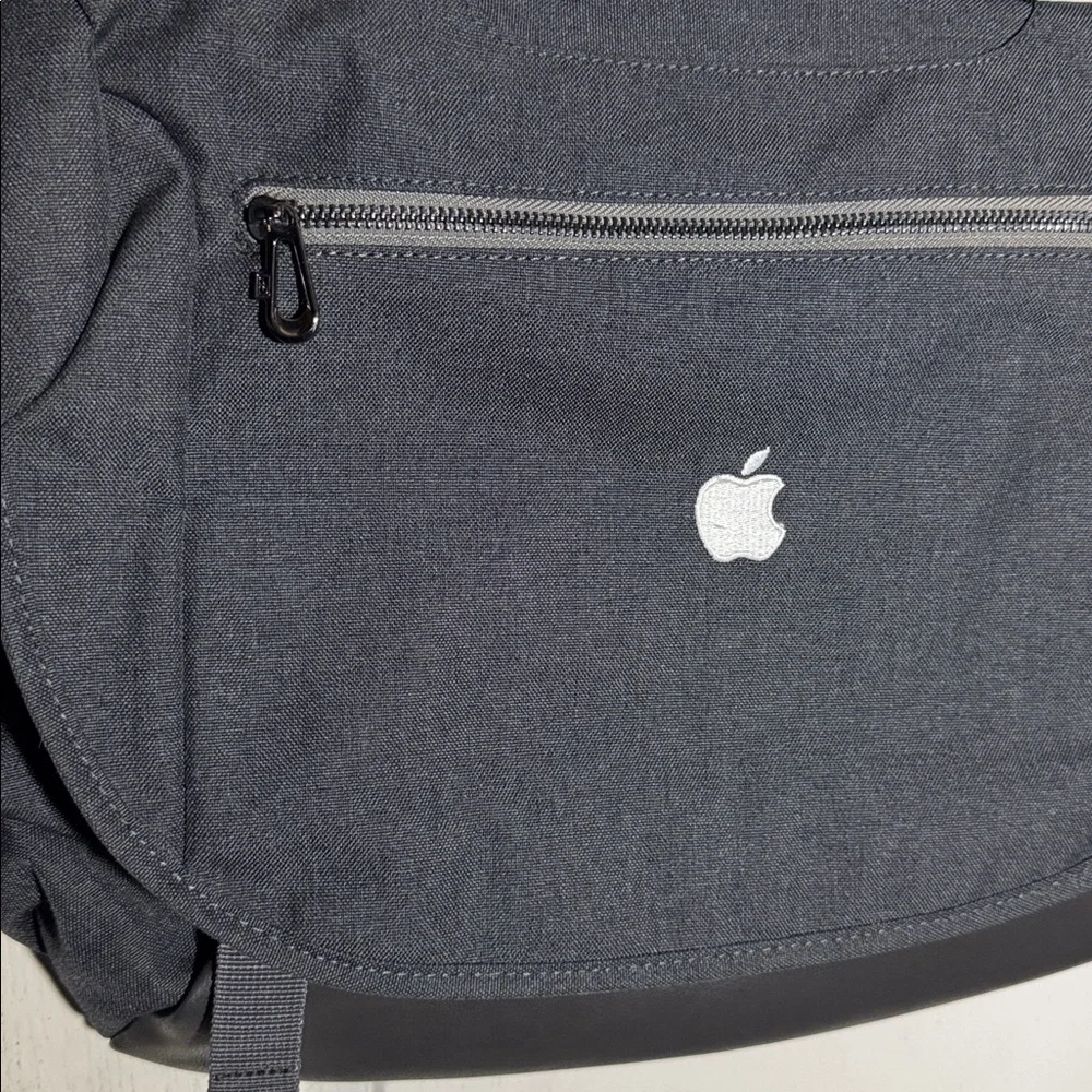 Vintage Apple Logo Gray Messenger Bag travel laptop bag